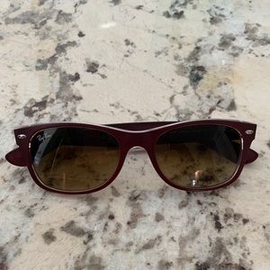 Ray Ban - New Wayfarer sunglasses and case